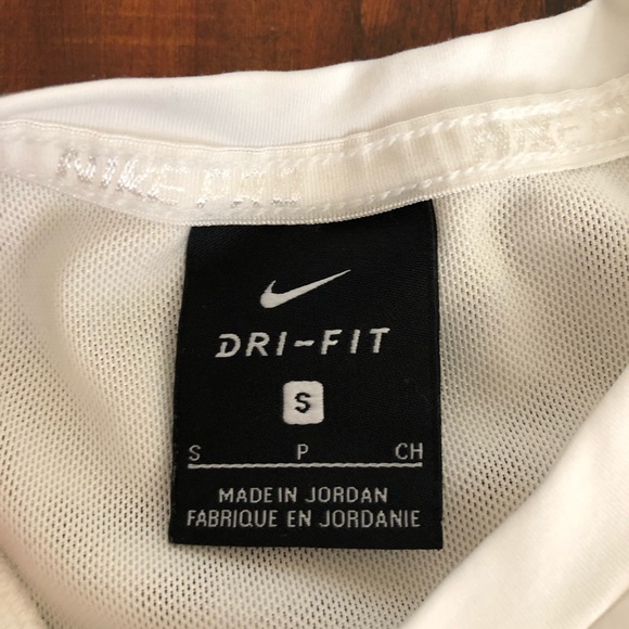 Athletic top - Picture 2 of 3